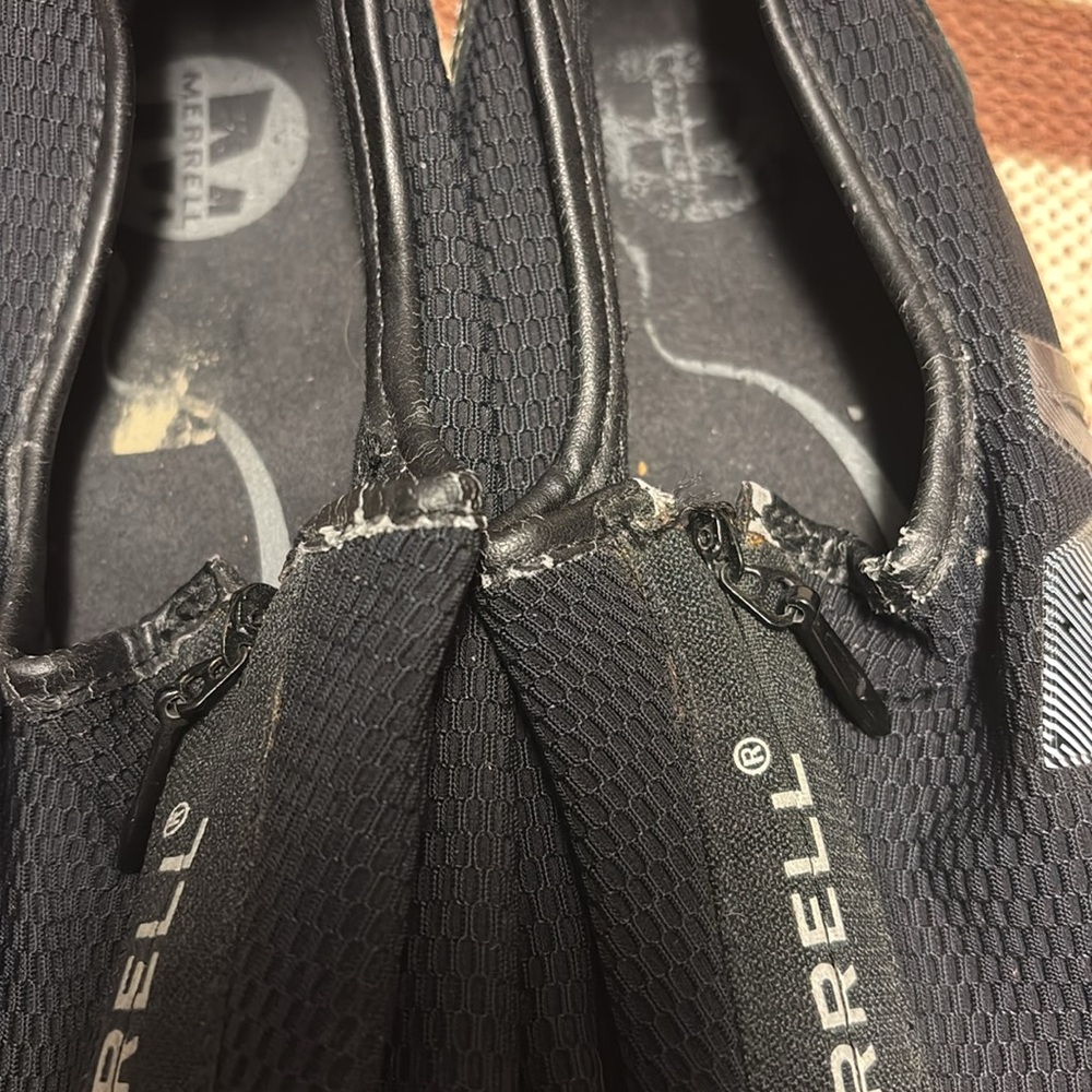 Merrell Women’s 9.5 Performance Merrells - Picture 4 of 5